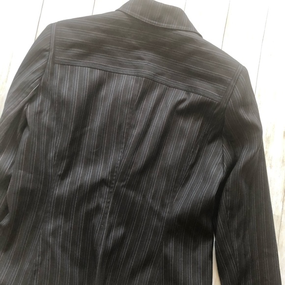 Larry Levine navy pinstriped blazer - Picture 6 of 6